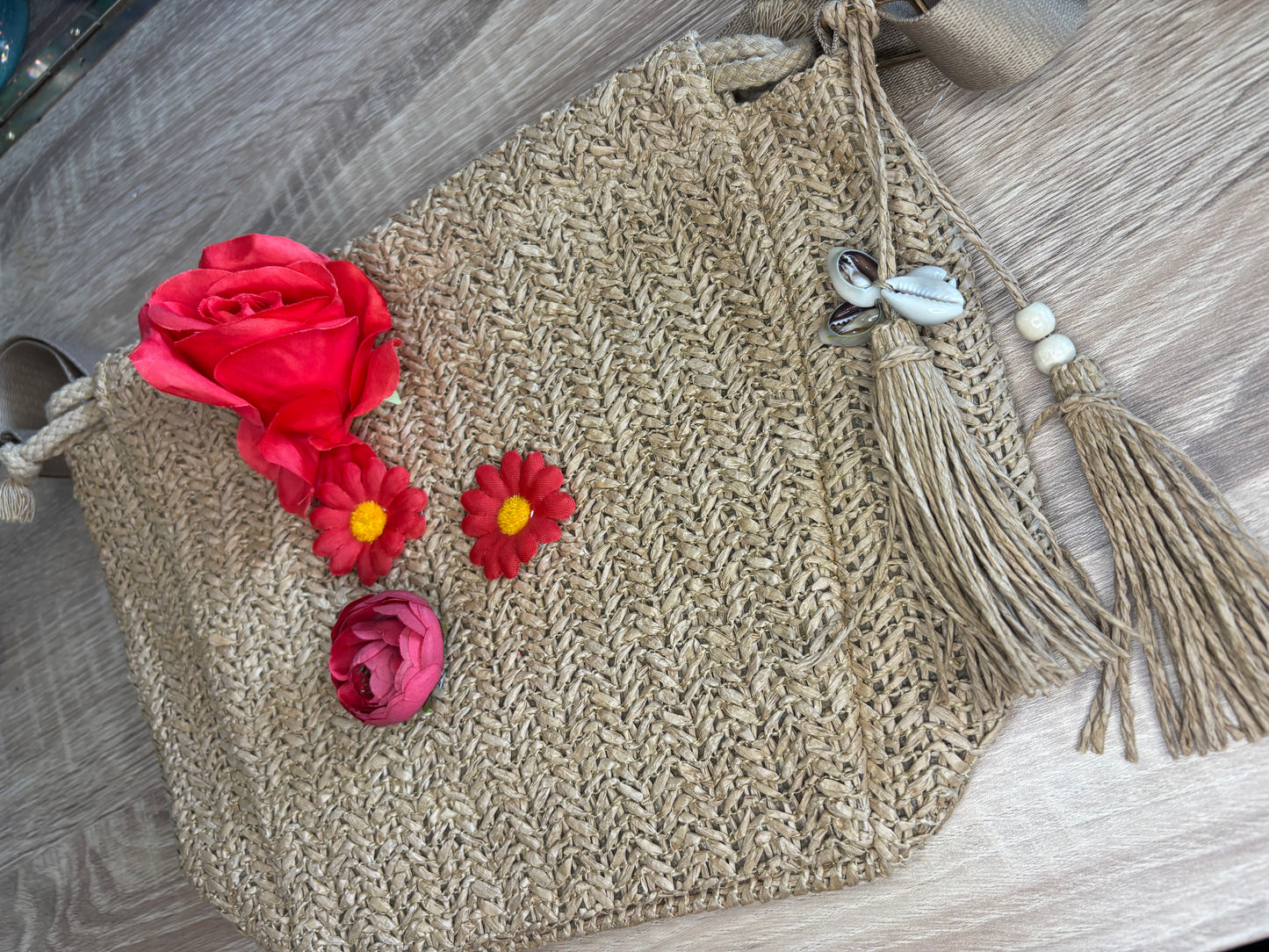 Petit sac fleurs rouges